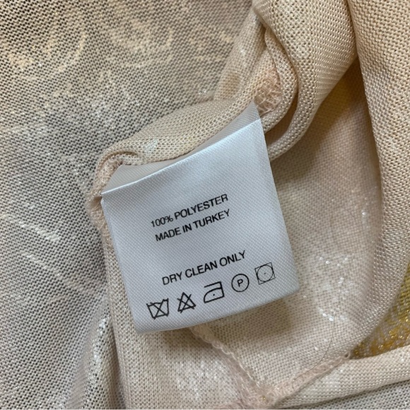 AWESTA Metallic Floral Print Blouse With Front Laser Cutout Blush/Gold Sz Small - Picture 9 of 10